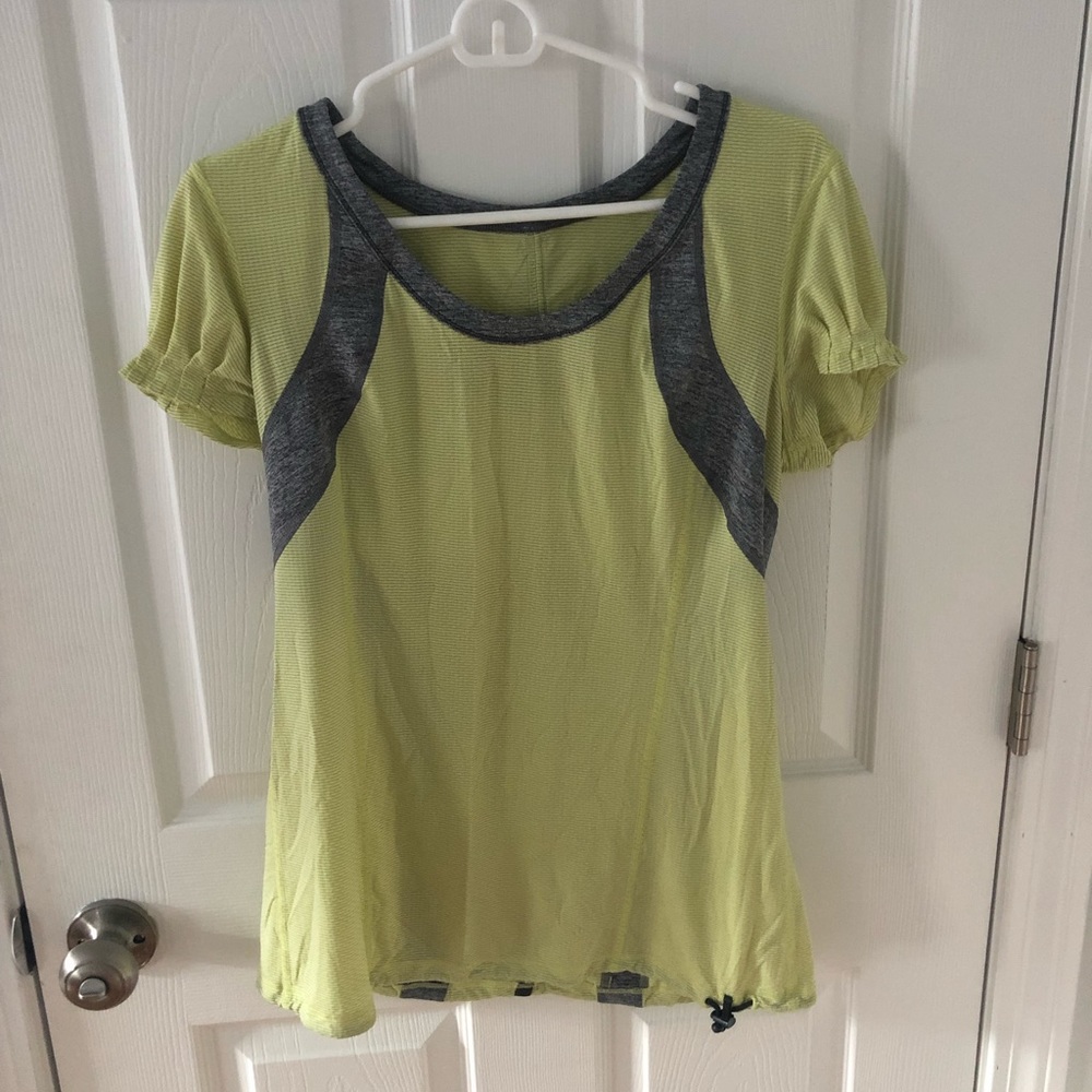 Lululemon top
